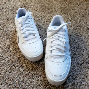 Puma Womens Size 9.5 Sneakers